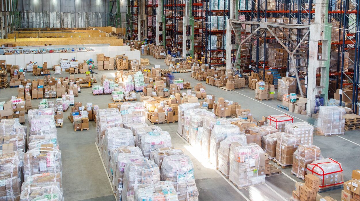 what is warehouse storage